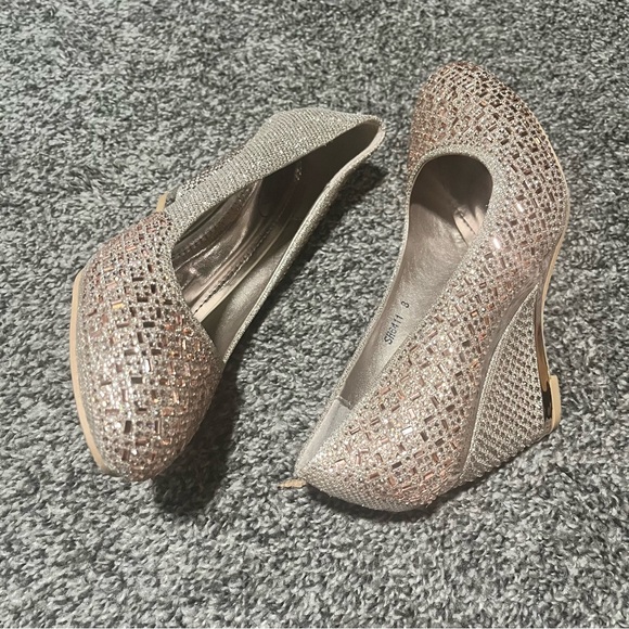 Rose gold heels size 8 - Picture 6 of 9